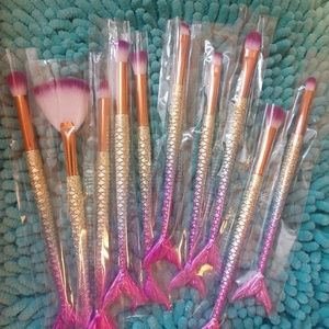 Mermaid makeup brushes